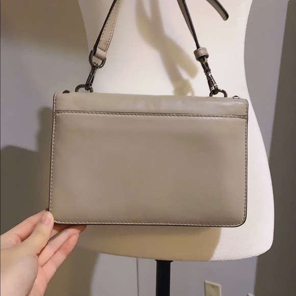 Michael kors crossbody - Picture 2 of 3